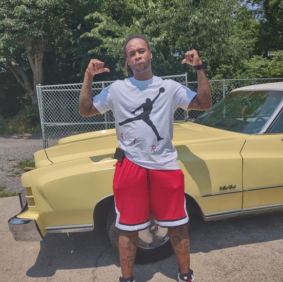 Meet your Posher, Tory - Picture 8 of 16